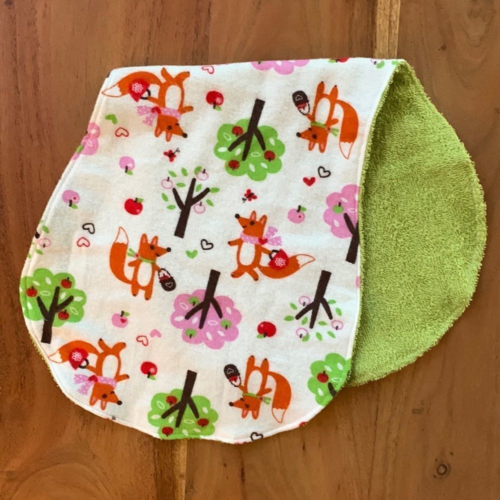 🦊 Handcrafted Reversible Burp Cloth